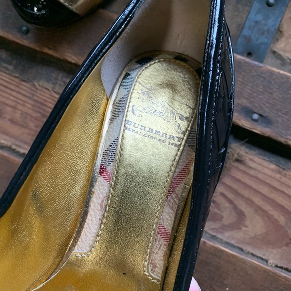 BURBERRY standout Nova check pumps black leather size 7 1/2 womens luxury - Picture 7 of 13